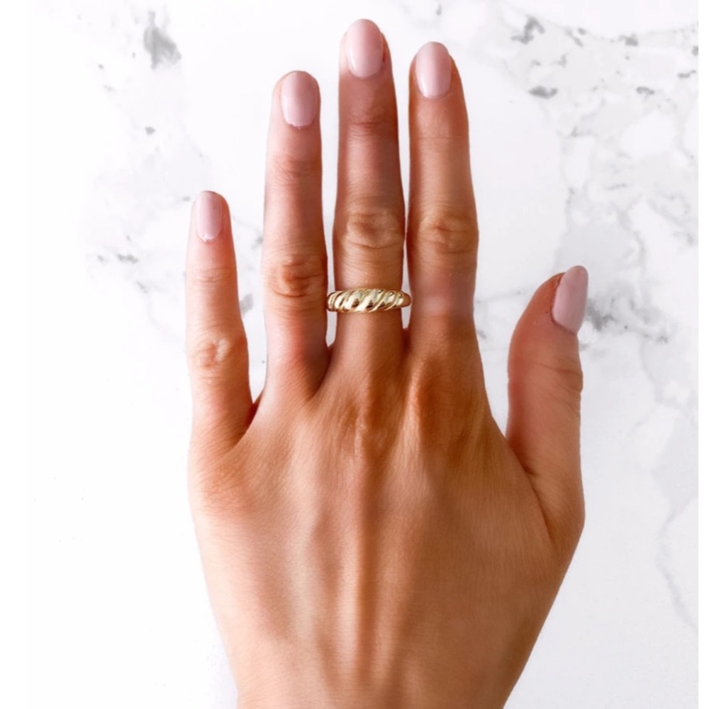 Croissant Ring